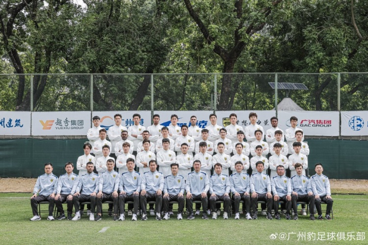 广东广州豹新赛季名单:若昂-卡洛斯领衔3外援,梁学铭、侯煜在列